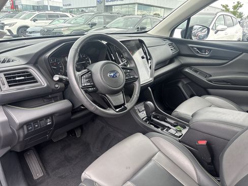Used 2025 Subaru Ascent Onyx Edition AWD/4WD image 4