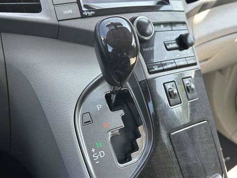 Used 2015 Toyota Venza XLE AWD/4WD image 18