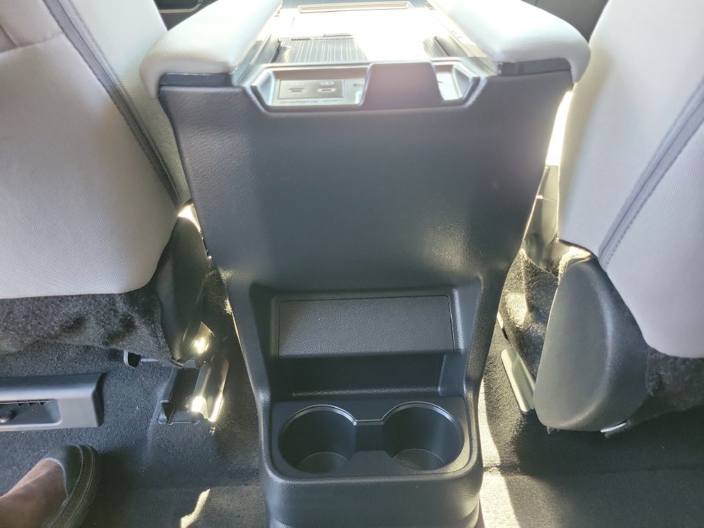 Used 2026 Toyota Sienna LE FWD image 13