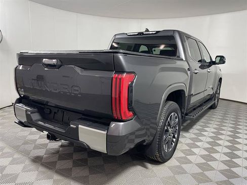 Used 2024 Toyota Tundra Limited AWD/4WD image 7