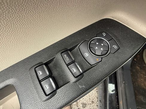 Used 2022 Ford EcoSport S AWD/4WD image 18