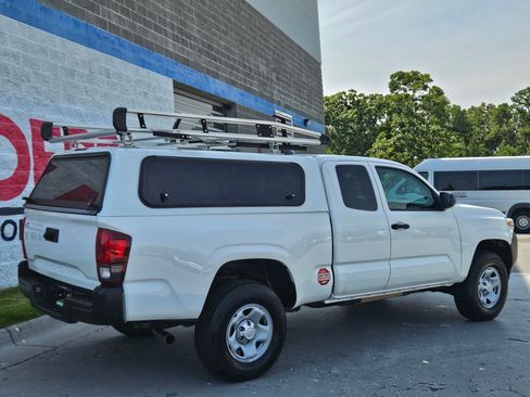 Used 2023 Toyota Tacoma SR RWD image 7