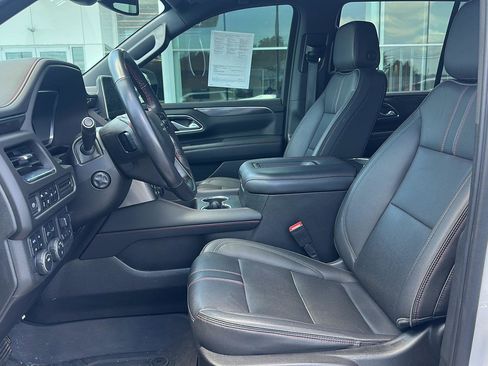 Used 2022 Chevrolet Tahoe RST w/ Luxury Package AWD/4WD image 9