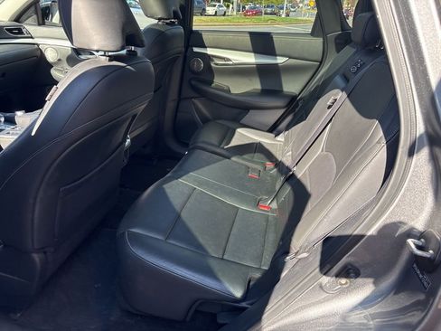 Used 2019 INFINITI QX50 Essential w/ Proactive Package image 9