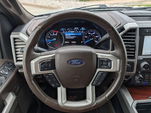 Used 2020 Ford F250 King Ranch w/ King Ranch Ultimate Package AWD/4WD image 17
