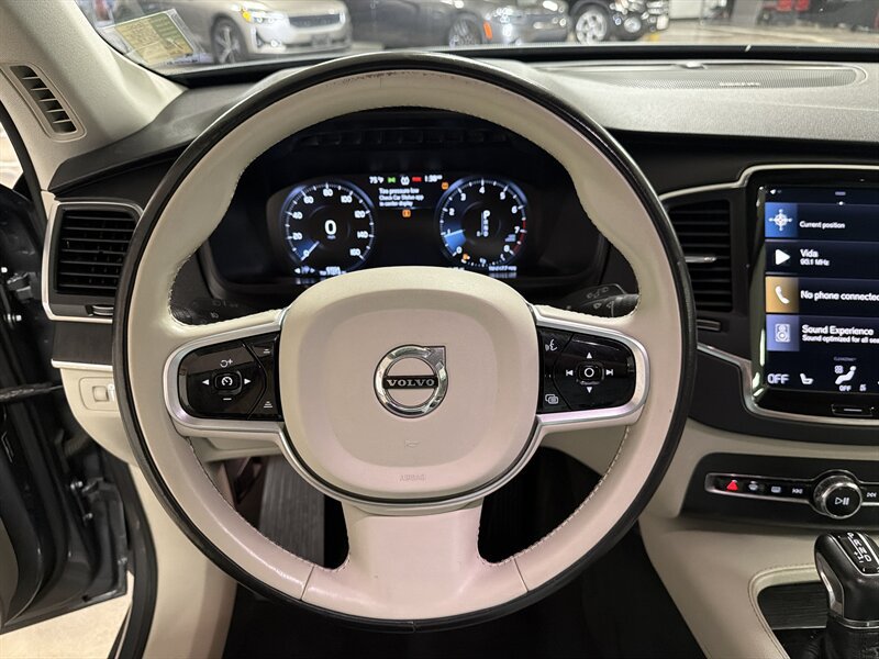 Used 2020 Volvo XC90 T5 Momentum AWD/4WD image 28