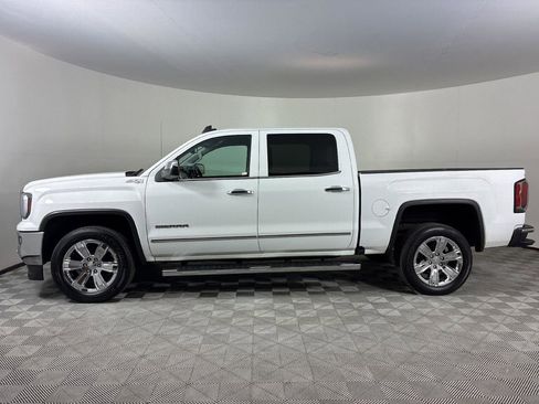 Used 2018 GMC Sierra 1500 SLT image 2