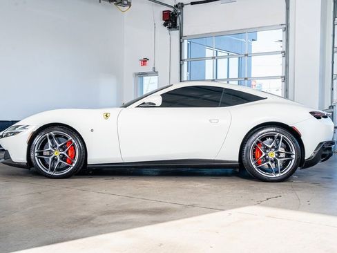 Used 2023 Ferrari Roma image 8
