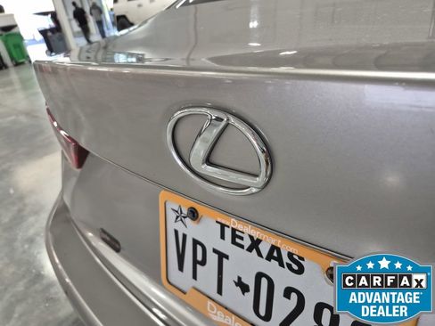 Used 2016 Lexus IS 200t 200t w/ Premium Package image 17