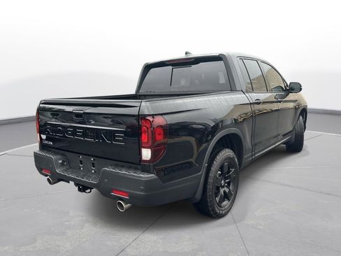 Used 2025 Honda Ridgeline Black Edition image 6