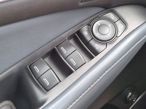 Used 2022 Buick Enclave Premium AWD/4WD image 28