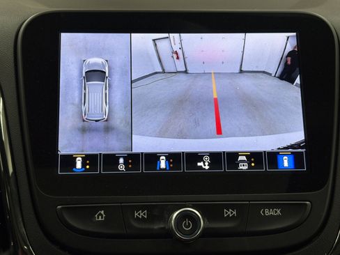 Used 2022 Chevrolet Equinox RS w/ Infotainment Package AWD/4WD image 17
