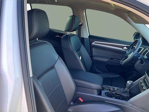 Used 2022 Volkswagen Atlas SE image 7