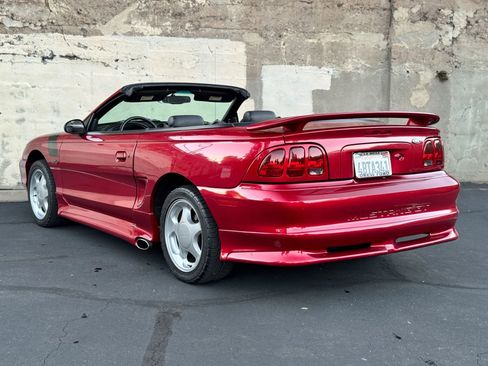 Used 1998 Ford Mustang GT RWD image 13