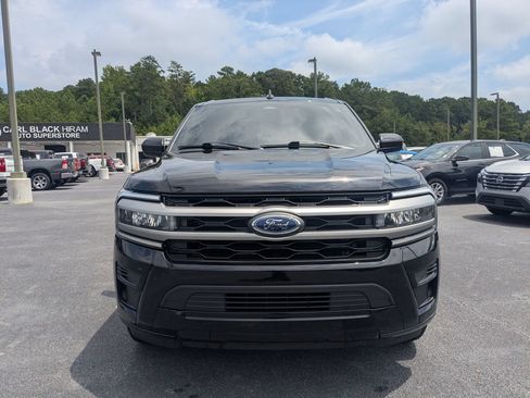Used 2024 Ford Expedition XLT AWD/4WD image 2