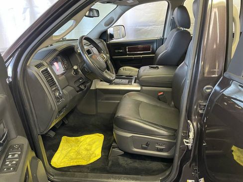 Used 2011 RAM 1500 Laramie AWD/4WD image 23
