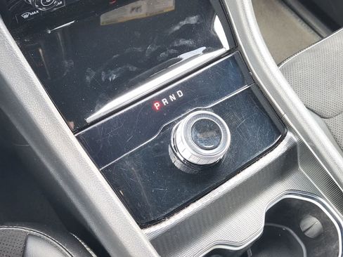 Used 2024 Jeep Grand Cherokee Altitude AWD/4WD image 18