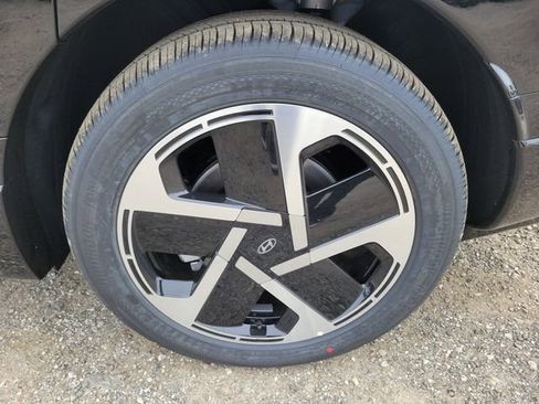 New 2026 Hyundai Ioniq 9 Limited image 22