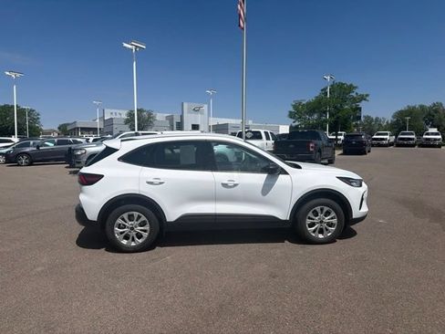 Used 2025 Ford Escape Active AWD/4WD image 6