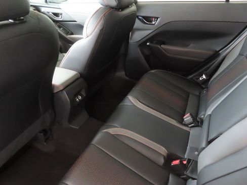 Certified 2025 Subaru Crosstrek 2.5i Limited w/ Crosstrek Mirror Package image 24