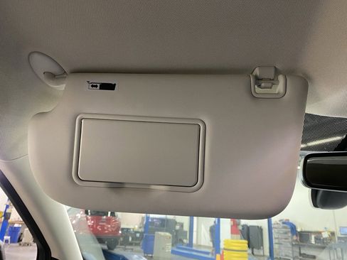 Used 2019 Ford Escape Titanium image 34