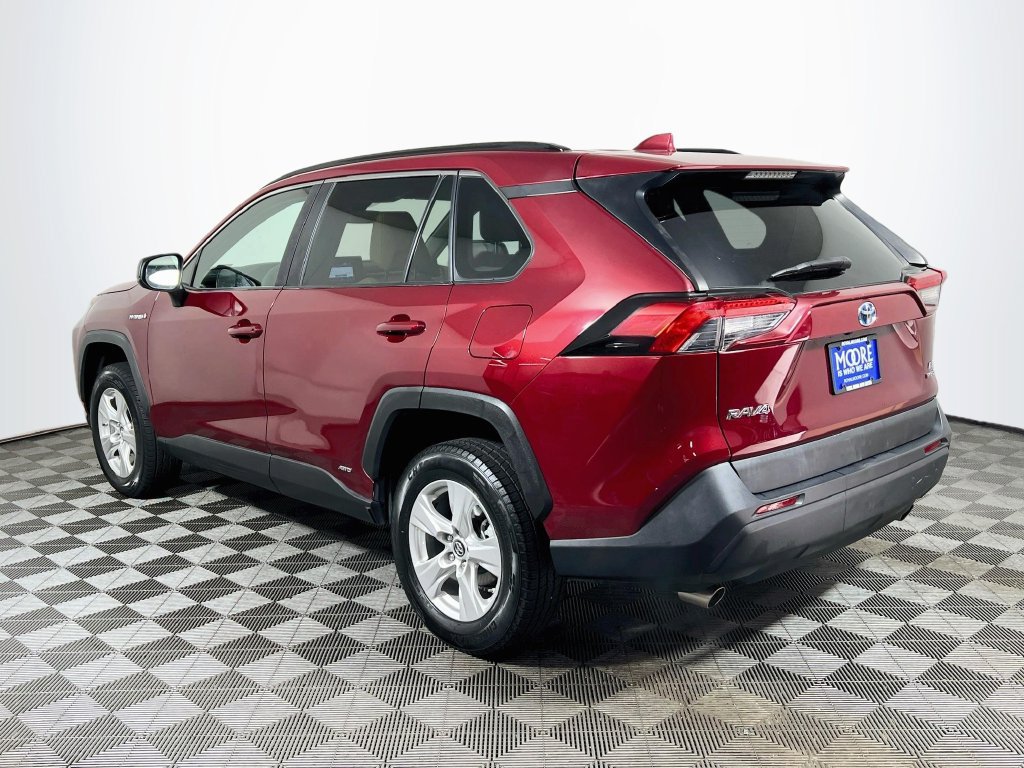 Certified 2019 Toyota RAV4 LE w/ Carpet Mat Package AWD/4WD image 5