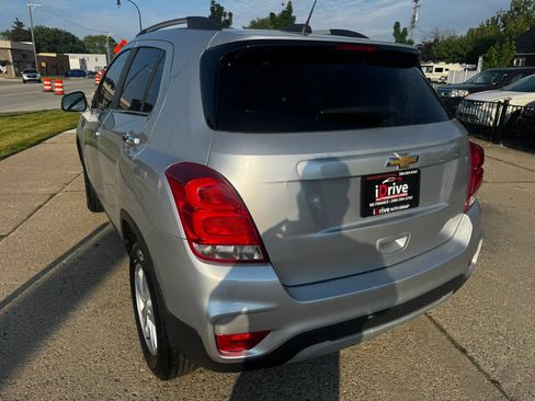 Used 2018 Chevrolet Trax LT w/ LT Convenience Package AWD/4WD image 12