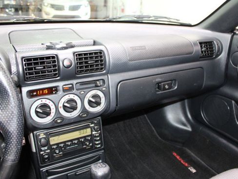 Used 2001 Toyota MR2 image 23
