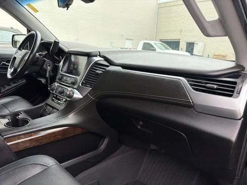 Used 2019 Chevrolet Tahoe LS AWD/4WD image 25