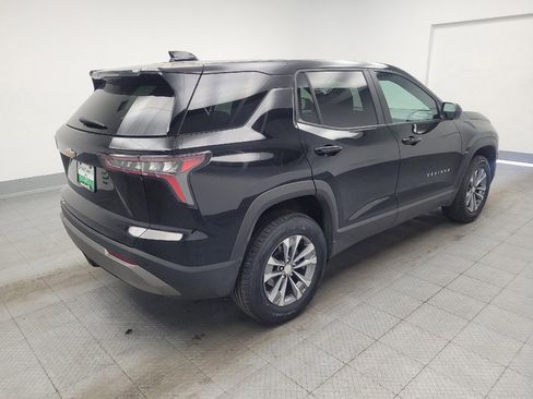 Used 2025 Chevrolet Equinox LT FWD image 9