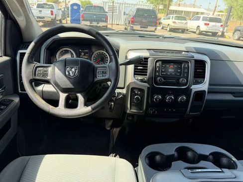 Used 2017 RAM 2500 SLT AWD/4WD image 25