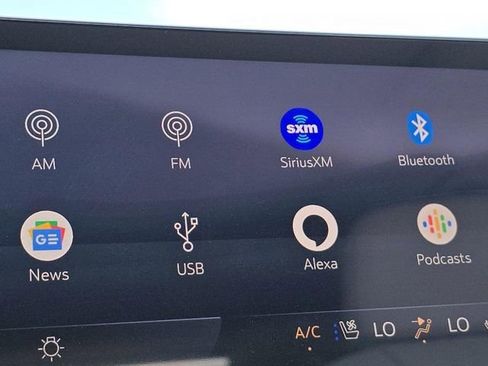 Used 2024 Buick Envision Avenir image 41