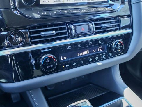 New 2025 Nissan Pathfinder SL w/ Lighting Package (N92) image 12