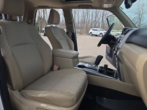 Used 2012 Toyota 4Runner SR5 w/ Convenience Pkg image 10