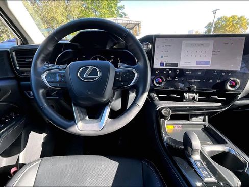 Used 2026 Lexus NX 350 AWD w/ Accessory Package (Z2) image 5