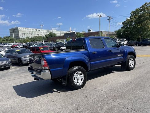 Used 2015 Toyota Tacoma 4x4 Double Cab w/ SR5 Package image 8
