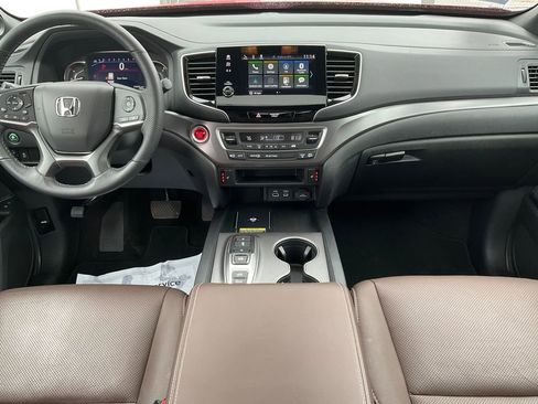 Used 2025 Honda Passport EX-L image 3