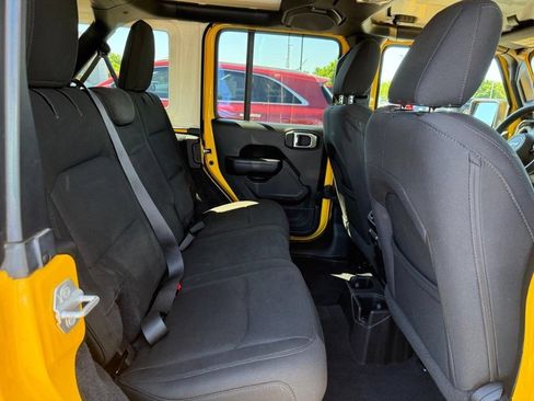 Used 2019 Jeep Wrangler Unlimited Sport S AWD/4WD image 7