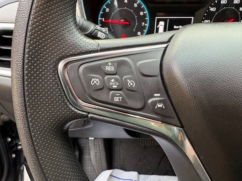 Used 2020 Chevrolet Equinox LS w/ LS Convenience Package image 40