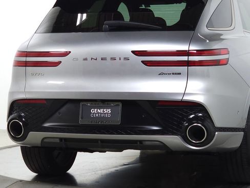 Used 2024 Genesis GV70 3.5T Sport w/ Sport Advanced Package AWD/4WD image 11