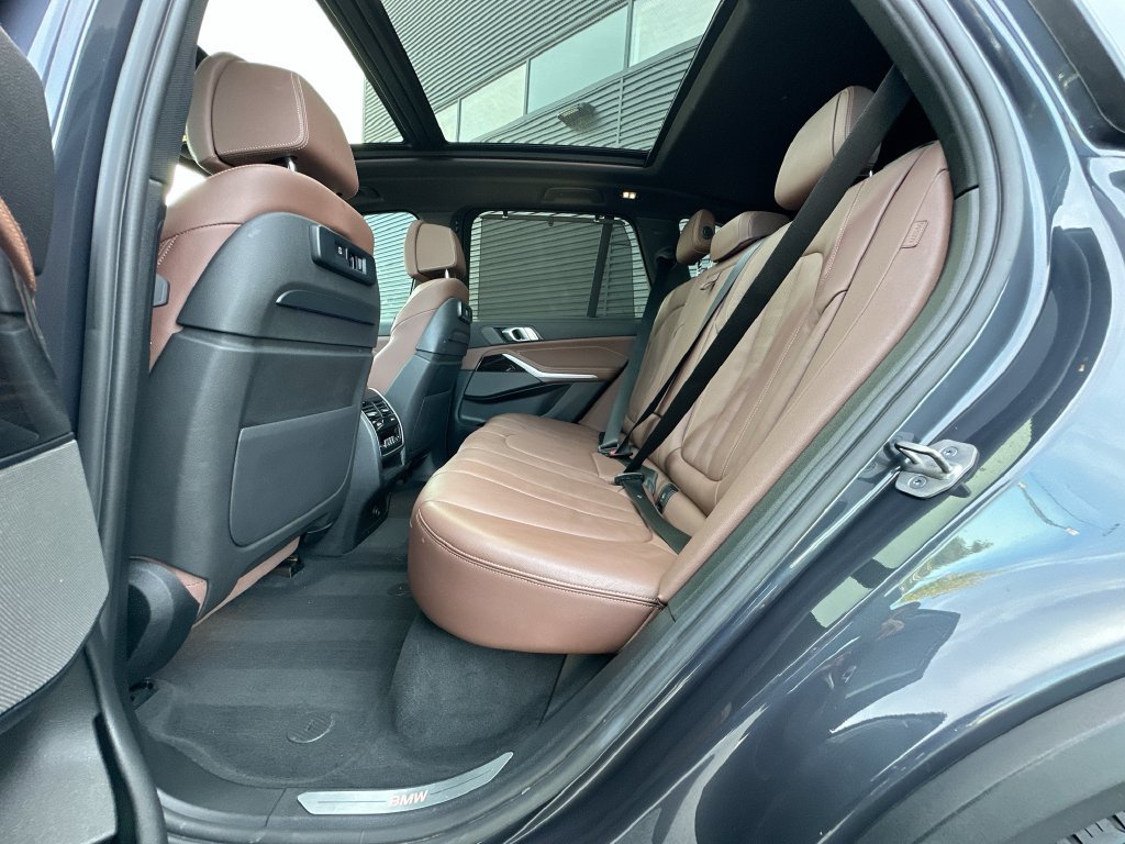 Used 2021 BMW X5 xDrive45e w/ Executive Package 2 AWD/4WD image 24