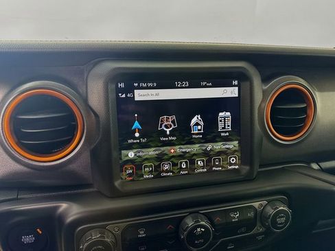 Used 2023 Jeep Gladiator Mojave w/ LED Lighting Group AWD/4WD image 13