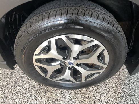 Used 2020 Subaru Forester Premium AWD/4WD image 4