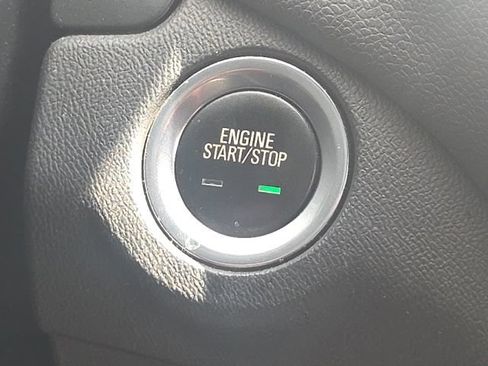 Used 2020 Chevrolet Equinox LT FWD image 44