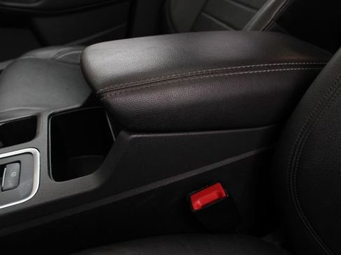 Used 2017 Ford Escape SE image 19