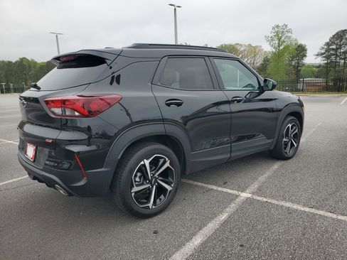 Used 2023 Chevrolet TrailBlazer RS w/ Sun and Liftgate Package image 6
