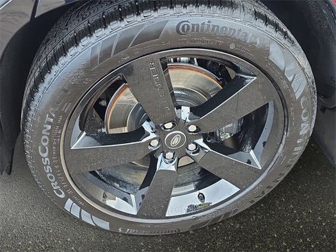 Used 2025 Land Rover Defender 130 V8 image 35