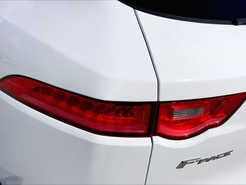 Used 2018 Jaguar F-PACE Prestige AWD/4WD image 27