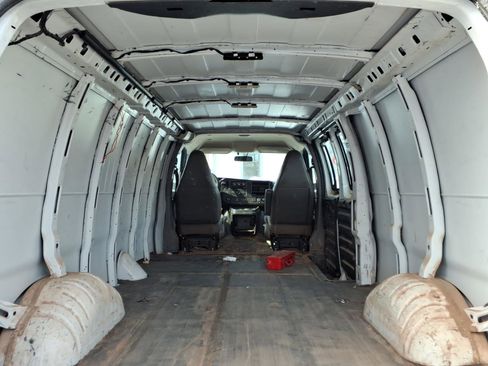 Used 2020 Chevrolet Express 2500 2500 w/ Communications Package image 12