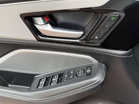 Certified 2025 Acura MDX SH-AWD image 20